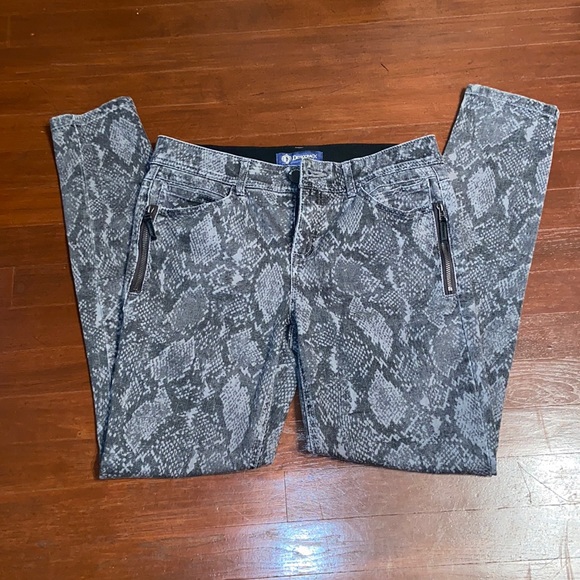 Democracy Absolution snake print skinny jeans Sz6 - Picture 2 of 9